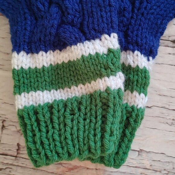 Hand-Knit Blue and Green Fingerless Mittens Vancouver Canucks Seattle Seahawk - Picture 3 of 9
